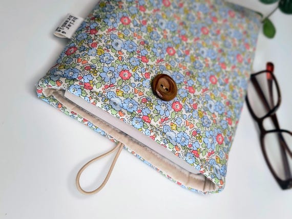 Liberty of London Book Sleeve: Floral Cotton Padded Book Cover