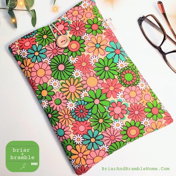 Padded Book Sleeve Gift - Vintage Flower Power Kindle Sleeve