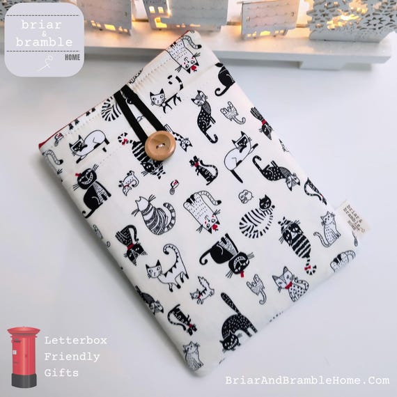Cat Print Padded Kindle Sleeve with Pocket - Quilted Book Sleeve Exam Gift for Reader