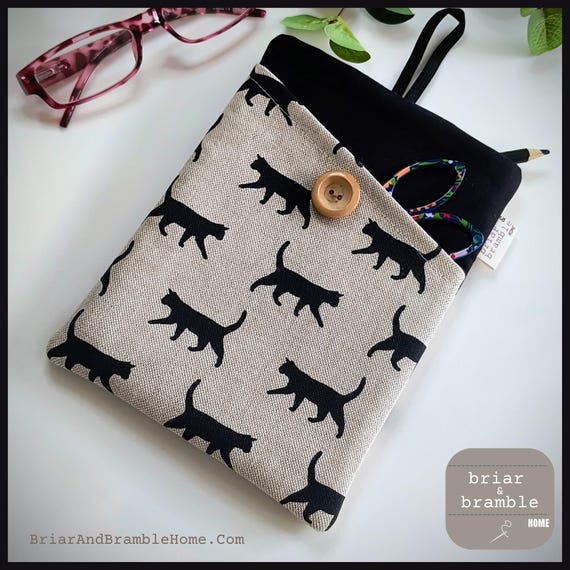 Cat Print Kindle Cover: Padded Cotton eReader Sleeve with handy pocket