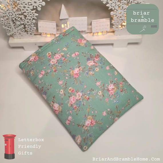 Floral Kindle Sleeve: Green Ditsy Print, Padded Reader Cover